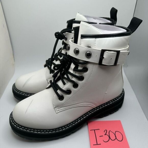 Dunes Women's Cisco Stud lace up boot +Memory Foam 6.5 WHITE NEW WITH IMPERFECTI - Picture 3 of 7